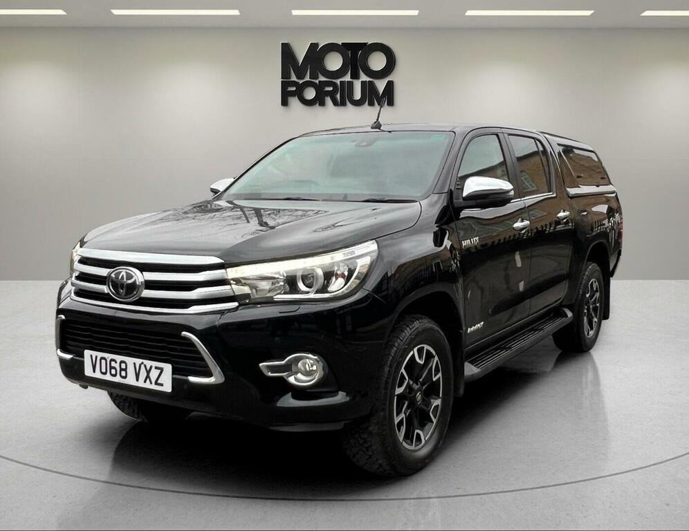 Toyota HILUX Pickup 2.4 D-4d Invincible X 4Wd Euro 6 Ss Black