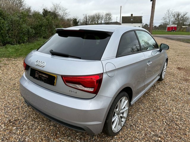 Audi A1 A1 S Line Tfsi EJ67UXF Silver #6