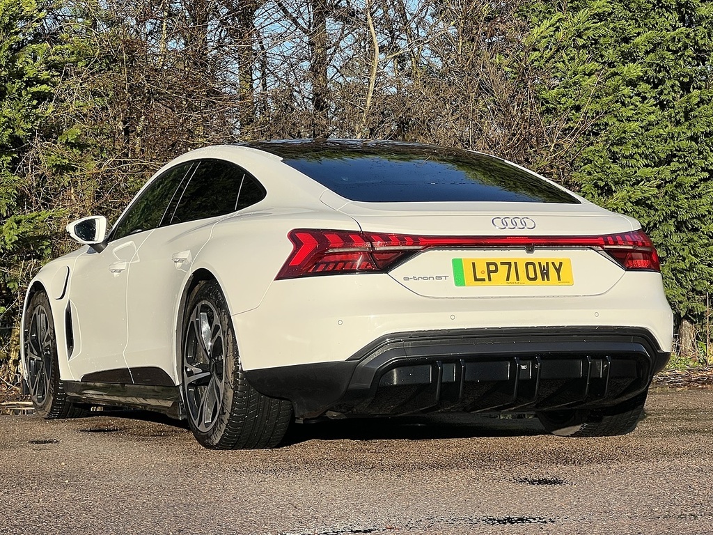 Audi E Tron GT E-tron Gt Quattro Base 523 Bhp 1 Owner From New LP71OWY White #6