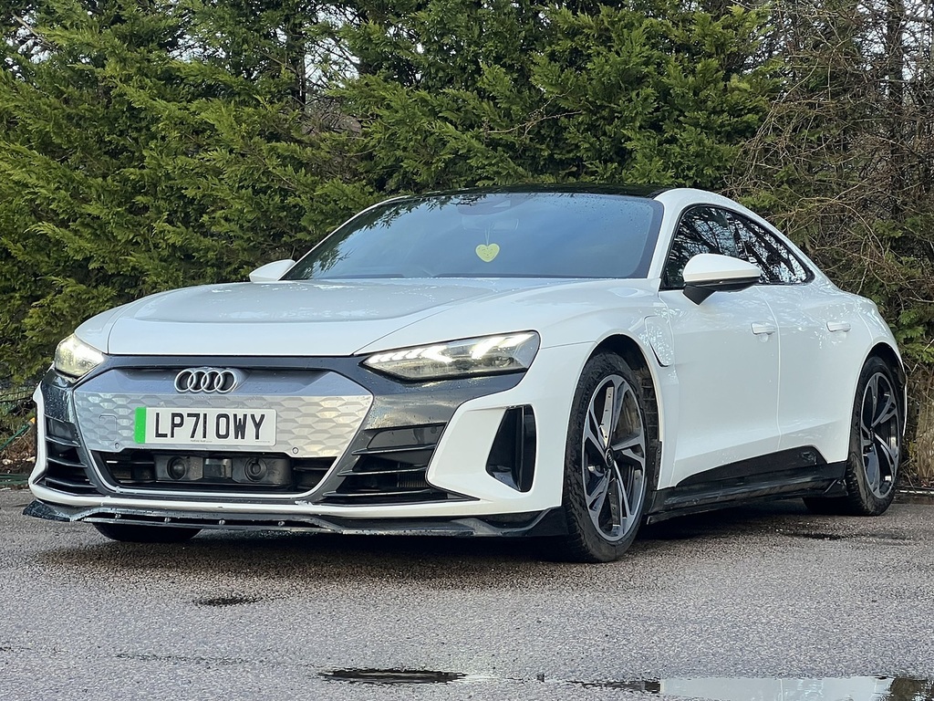 Audi E Tron GT E-tron Gt Quattro Base 523 Bhp 1 Owner From New LP71OWY White #3