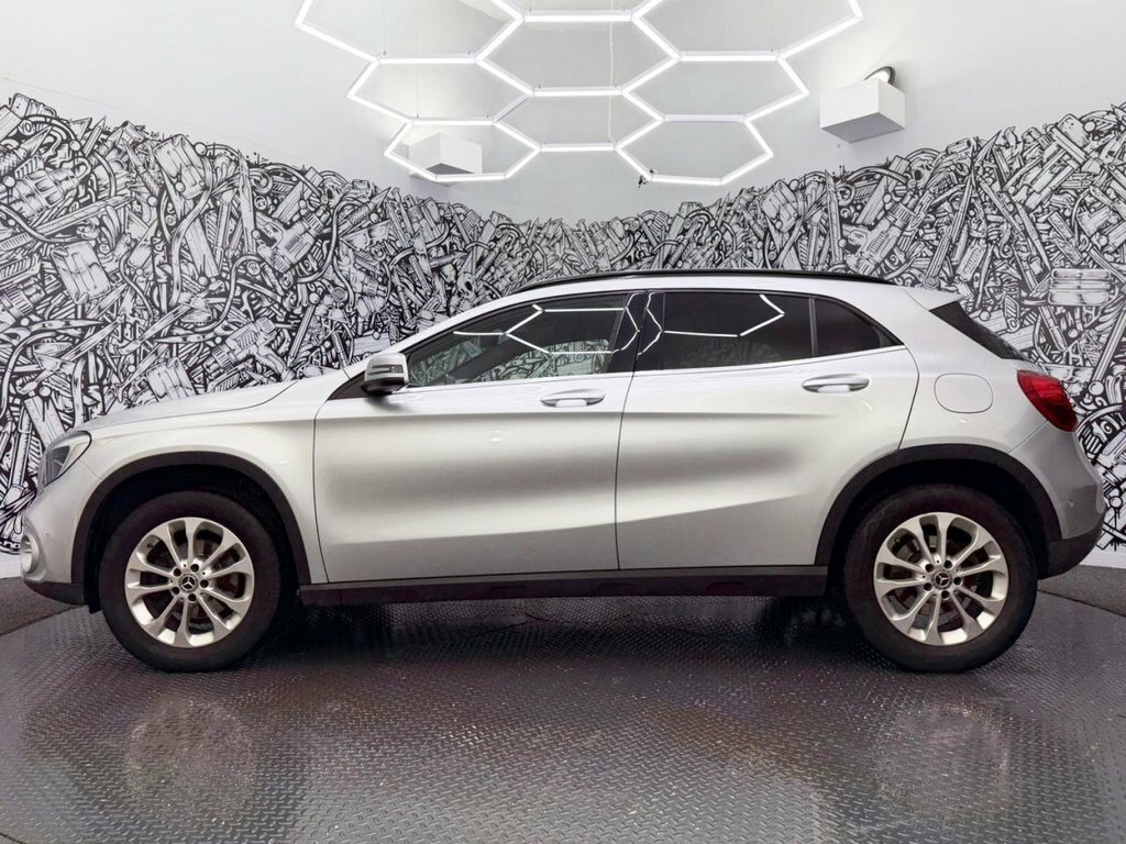 Mercedes-Benz GLA Class 1.6L Se LGZ8090 Silver #6