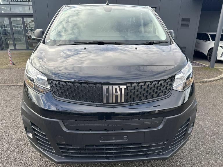 Fiat Scudo 100Kw 75Kwh Tecnico Crew Van AO73XDF Black #2
