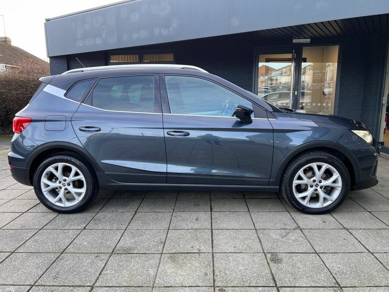 Seat Arona 1.0 Tsi 110 Fr YH23ZCU Grey #3