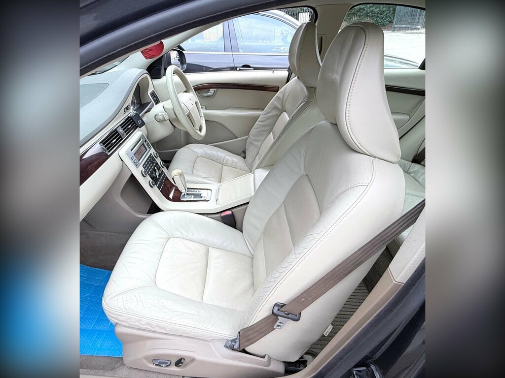Volvo S80 Executive V8 Awd White #25