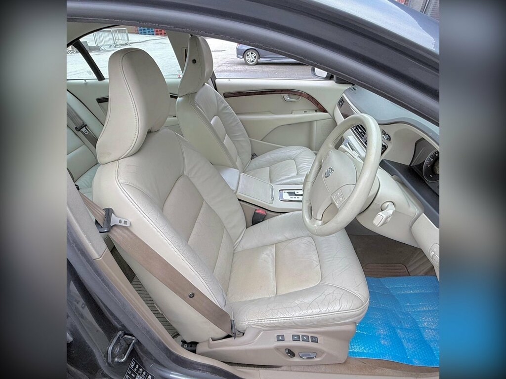 Volvo S80 Executive V8 Awd White #11