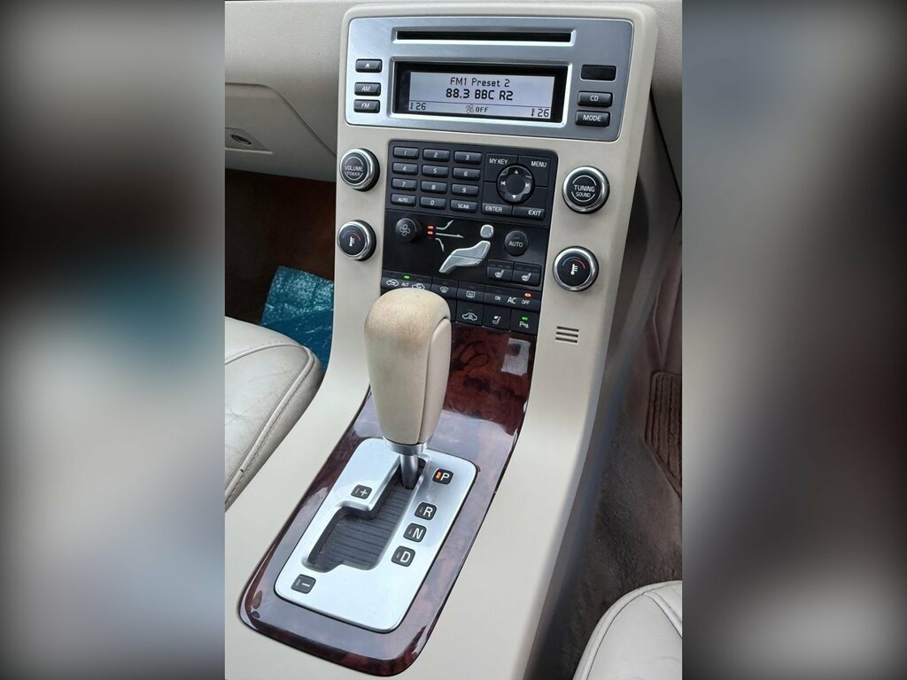 Volvo S80 Executive V8 Awd White #34