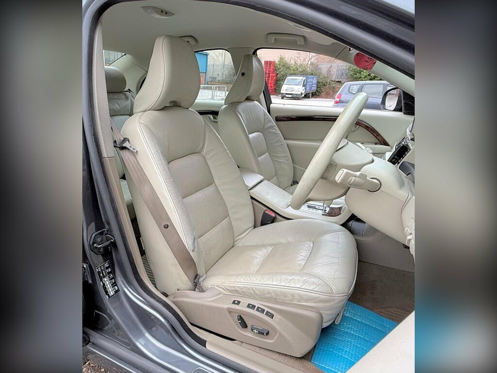 Volvo S80 Executive V8 Awd White #27