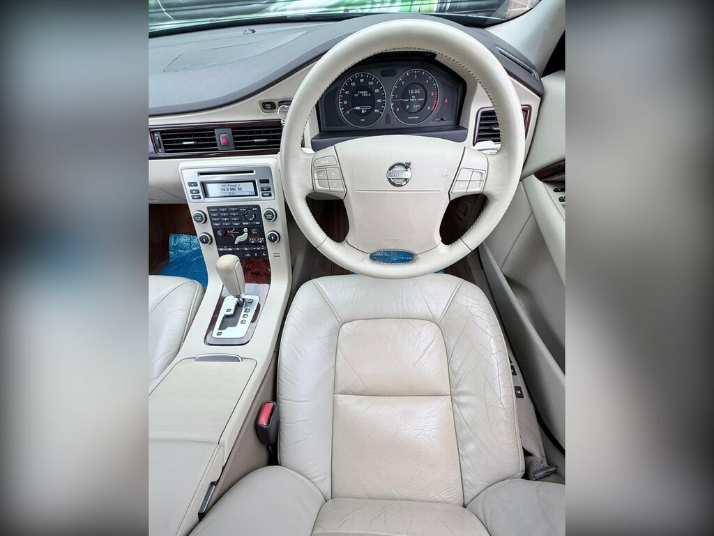 Volvo S80 Executive V8 Awd White #17