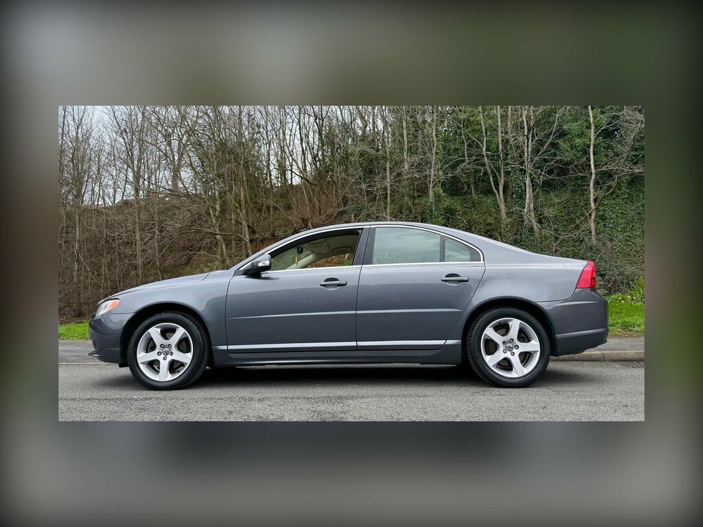 Volvo S80 Executive V8 Awd White #2