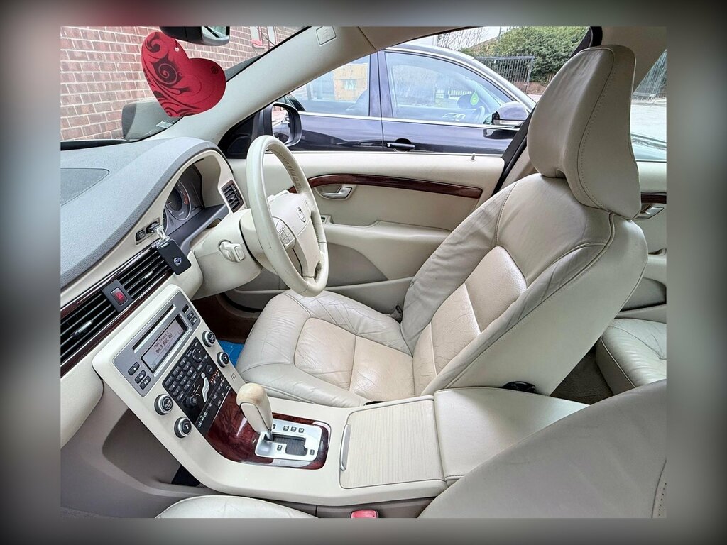 Volvo S80 Executive V8 Awd White #20