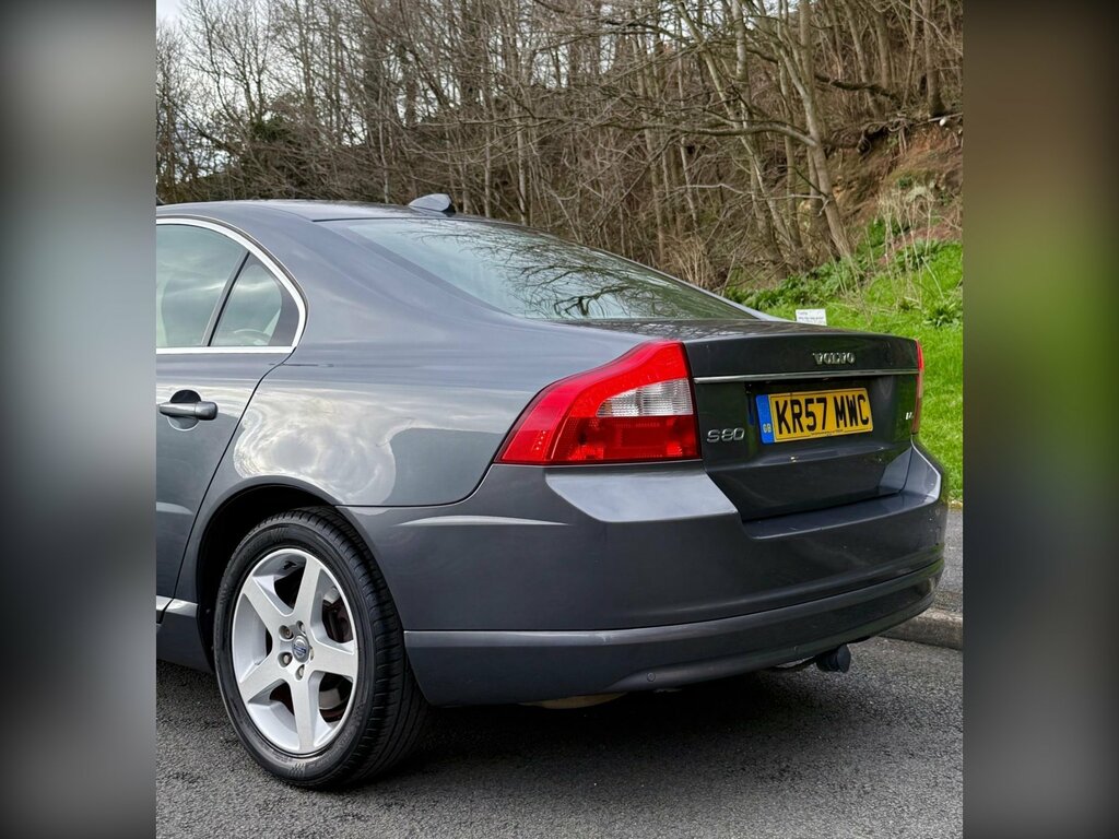 Volvo S80 Executive V8 Awd White #68
