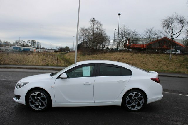 Vauxhall Insignia 2017 1.6 Cdti Sri VX Line 2017,19Alloys,bluetooth SA17BCU White #2