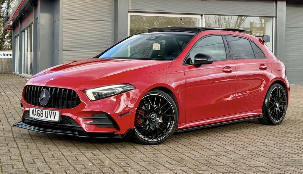 Mercedes-Benz A Class 1.3 A200 Amg Line 201868 Red