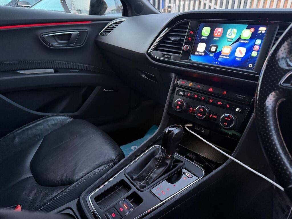 Seat Leon 2.0 Tsi Cupra 300 201867 KR67YPK Black #3