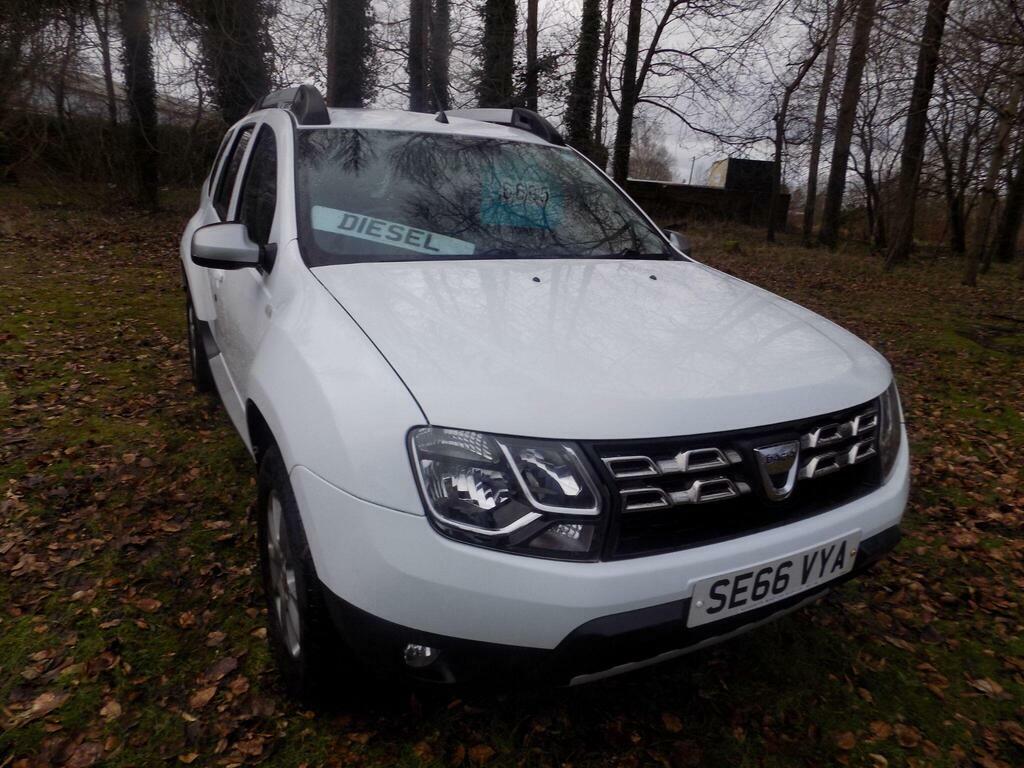 Dacia Duster 1.5 Dci Laureate Euro 6 S S SE66VYA White #2