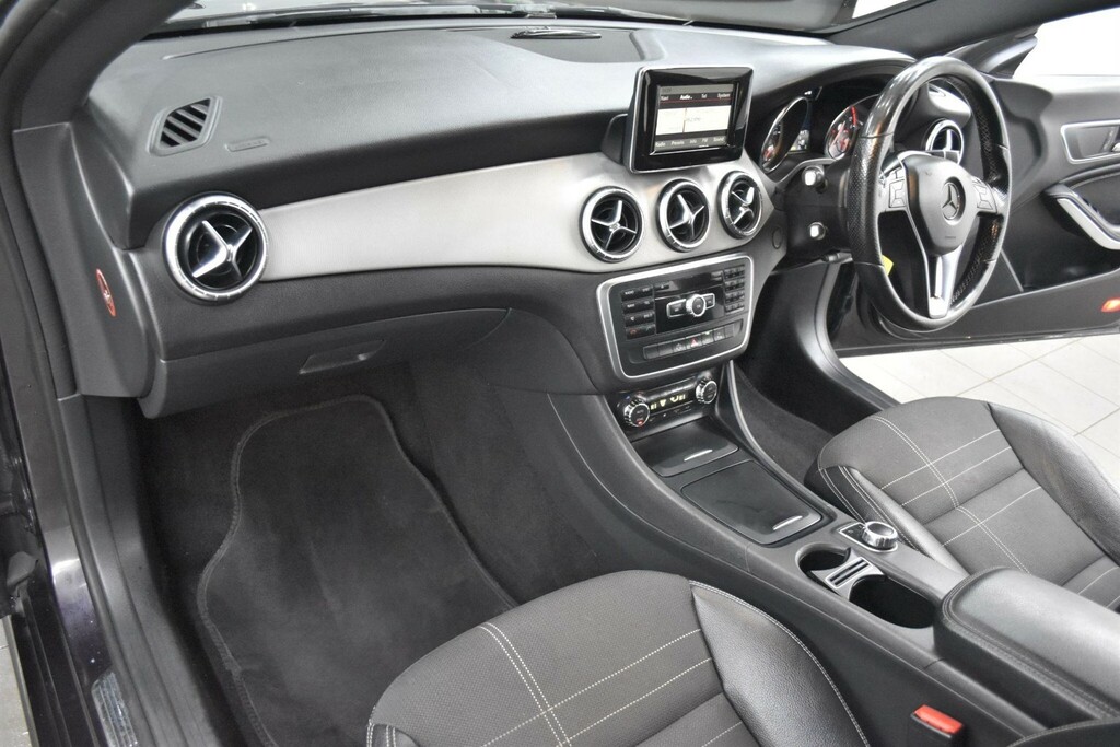 Mercedes-Benz CLA Class 2.1 Sport Coupe 7G-dct Euro 6 Ss Purple #3