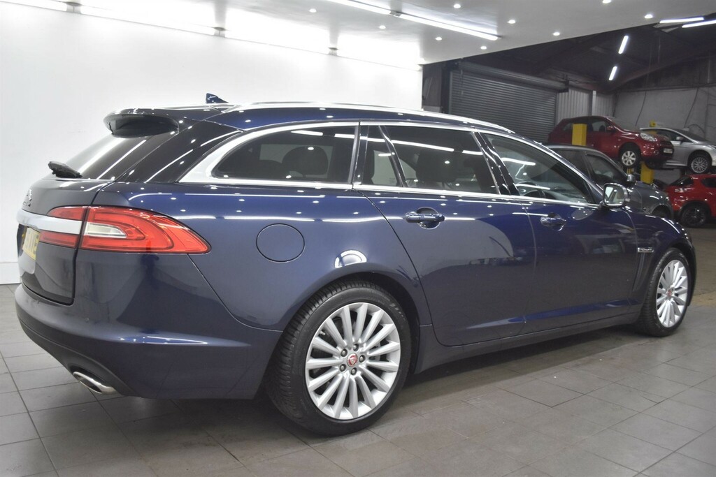 Jaguar XF 2.2D Luxury Sportbrake Euro 5 Ss LF15AVE Blue #2