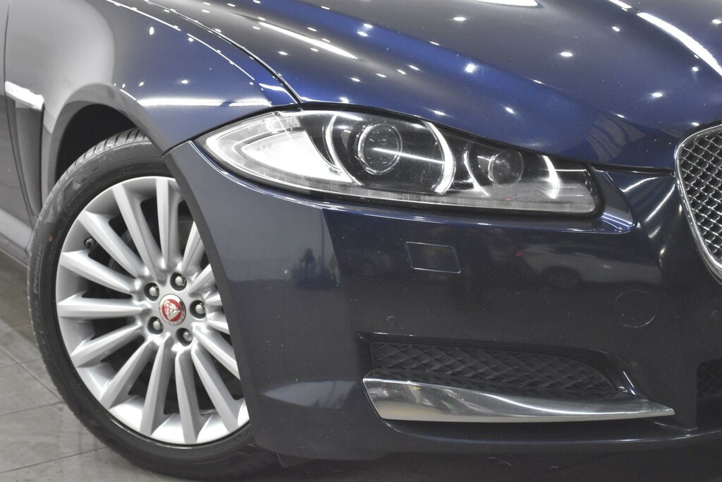 Jaguar XF 2.2D Luxury Sportbrake Euro 5 Ss LF15AVE Blue #6