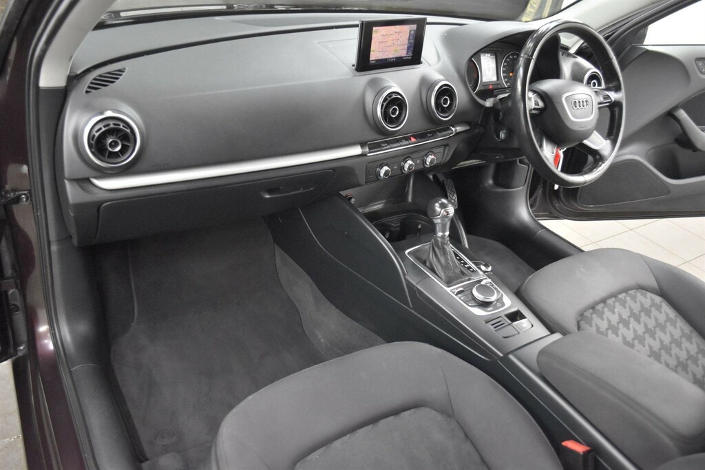 Audi A3 2.0 Tdi Se S Tronic Euro 5 Ss Red #3