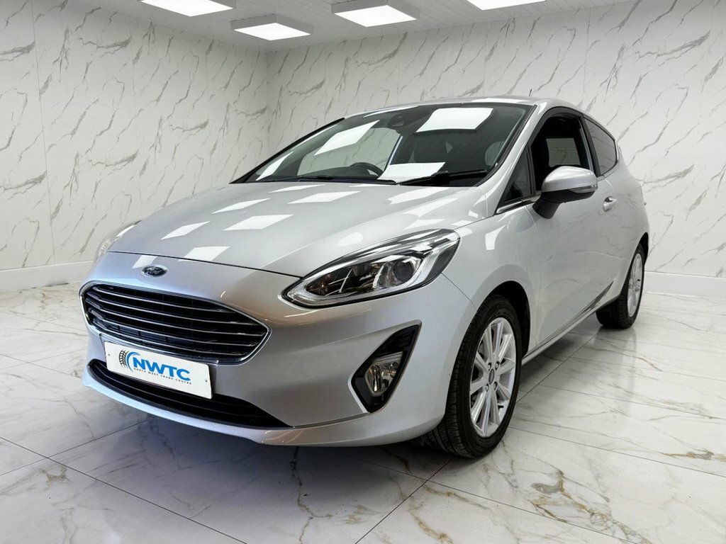 Ford Fiesta 1L Titanium MW67VDX Silver #4