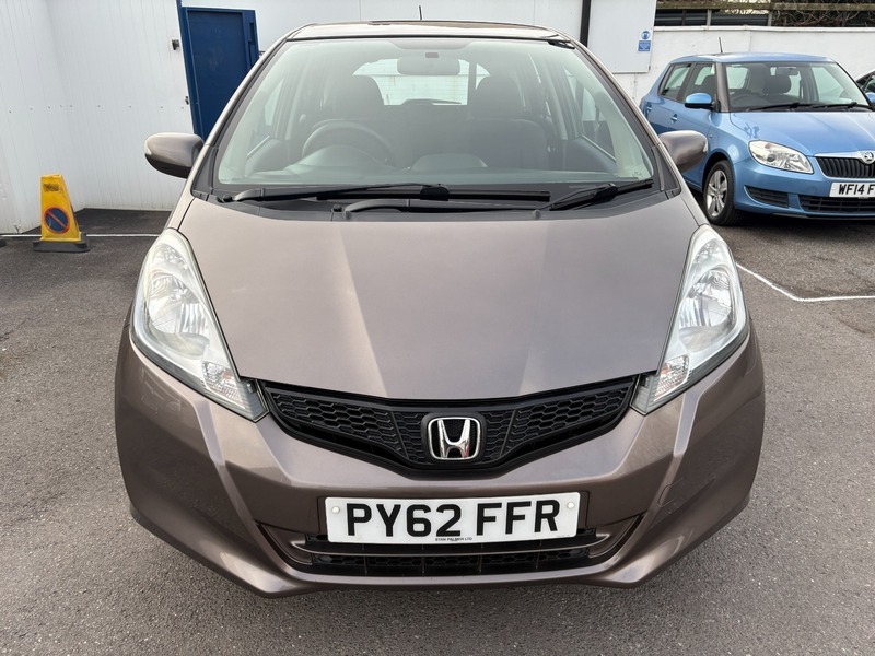 Honda Jazz I-vtec Es PY62FFR Brown #2