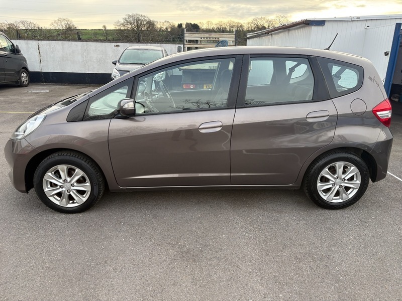 Honda Jazz I-vtec Es PY62FFR Brown #4