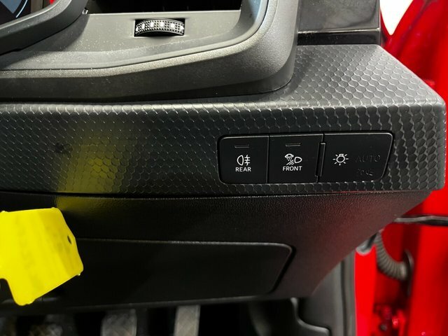Audi A1 1.0 Tfsi 25 Technik Sportback Eu NC22CFU Red #4