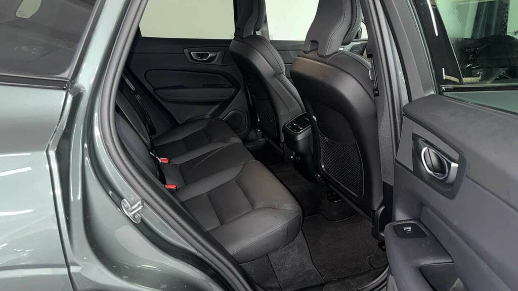 Volvo XC60 Plus, B5 Awd Mild Hybrid, Dark WF75BYP #6