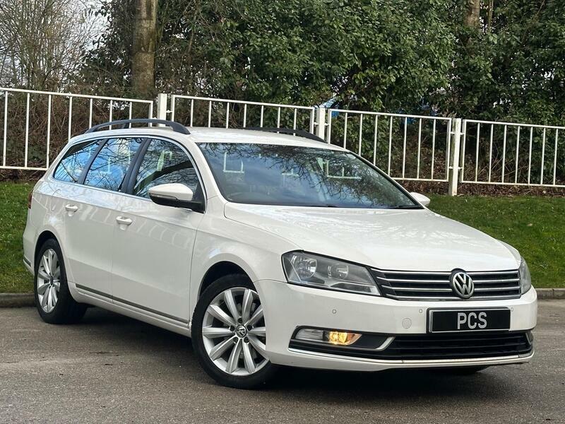 Volkswagen Passat 2.0 Tdi Bluemotion Tech Highline Euro 5 Ss AE63SVU White #3