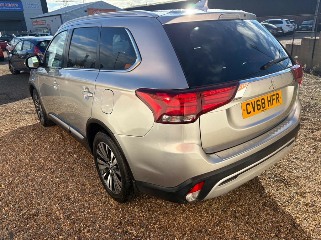 Mitsubishi Outlander 2.0 Mivec 4 Cvt 4Wd Euro 6 Ss #5