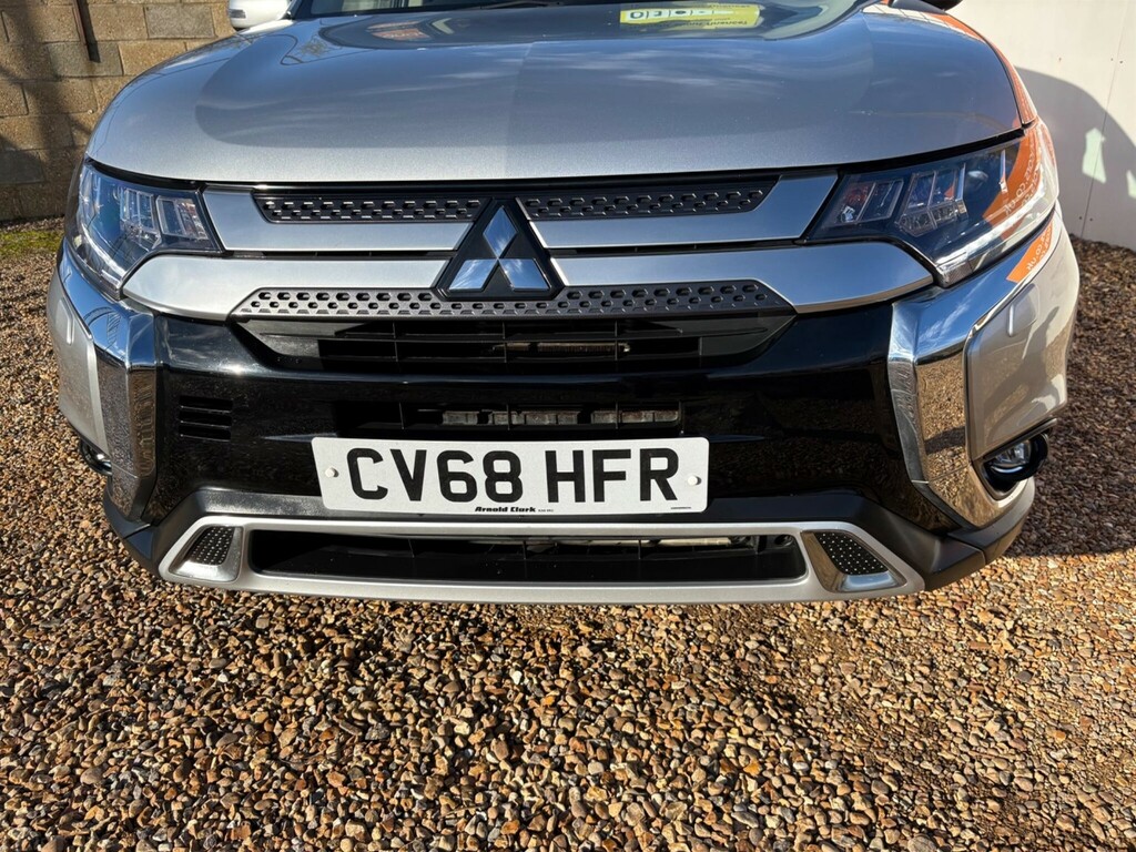 Mitsubishi Outlander 2.0 Mivec 4 Cvt 4Wd Euro 6 Ss #3