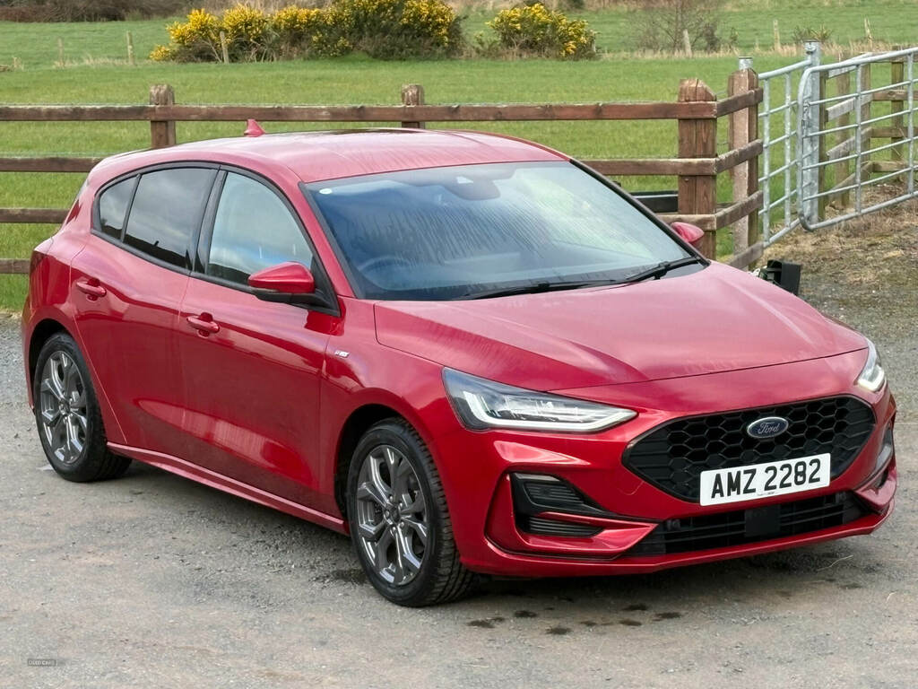 Ford Focus 1.0 Ecoboost St-line Red