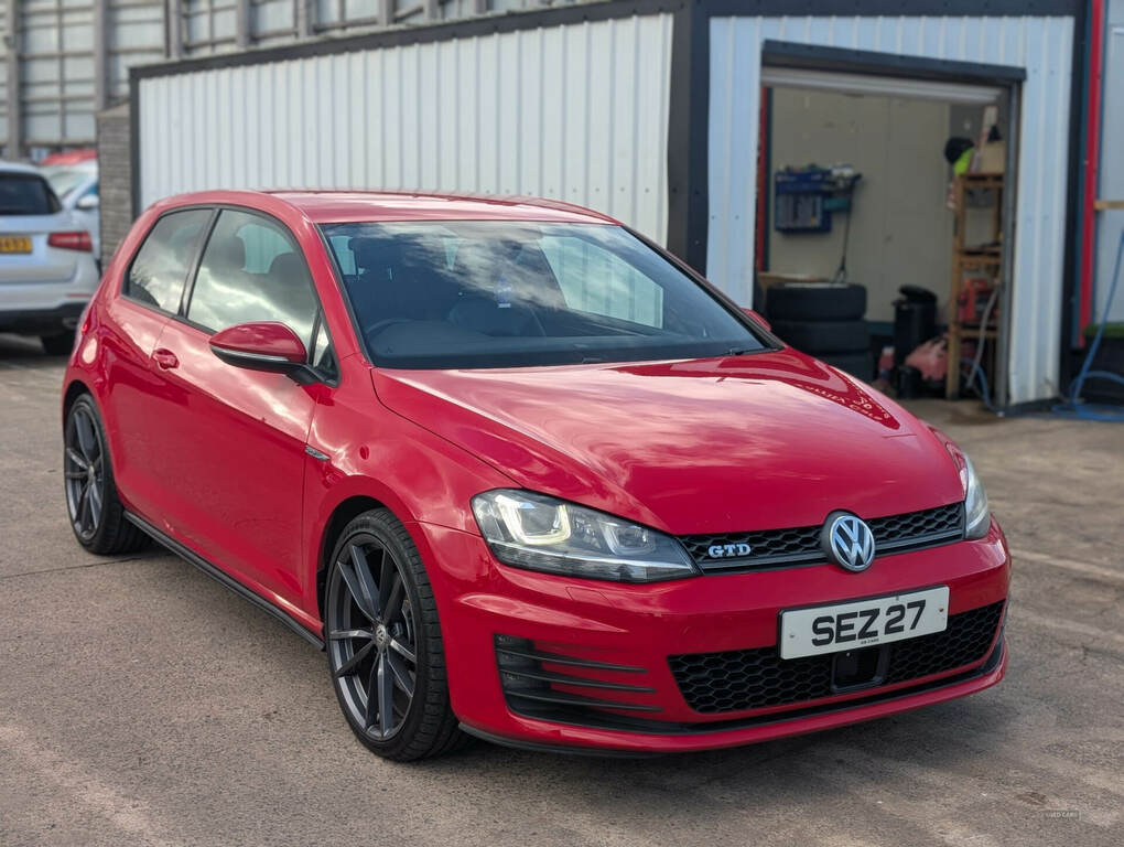 Volkswagen Golf 2.0 Tdi Gtd Red