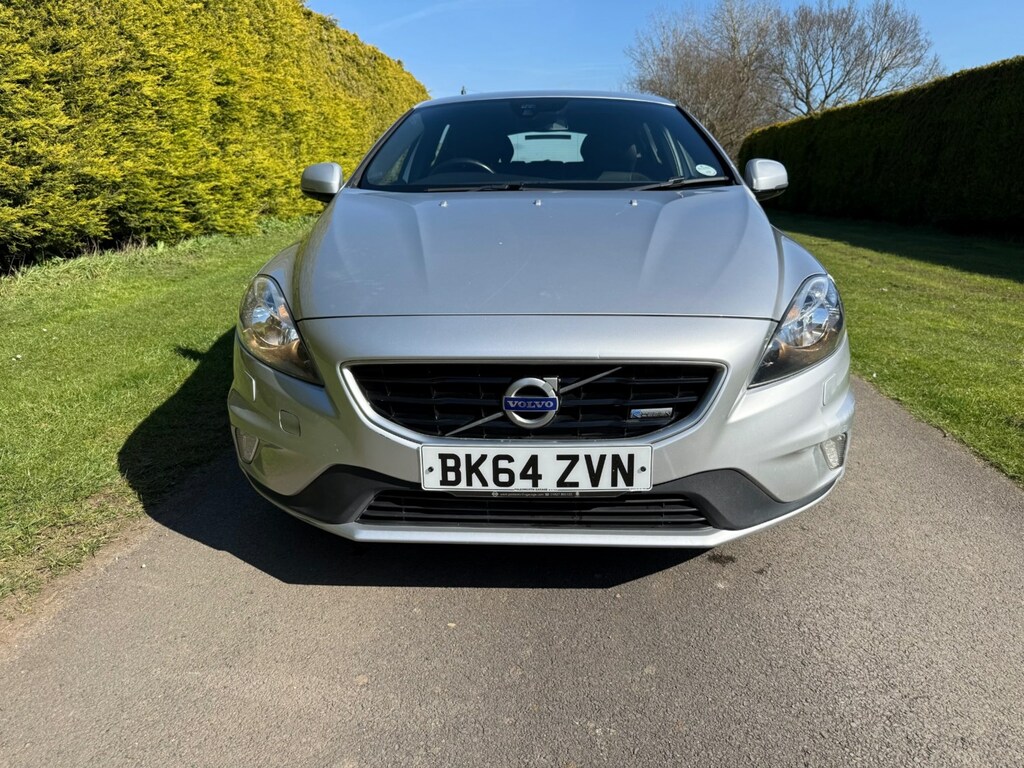 Volvo V40 D3 R Design BK64ZVN #2