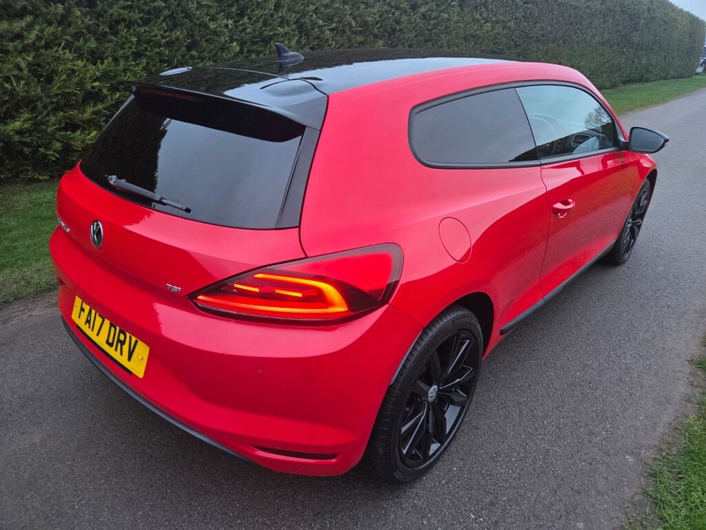 Volkswagen Scirocco 1.4 Tsi Bluemotion Tech Gt Black Edition FA17DRV #5