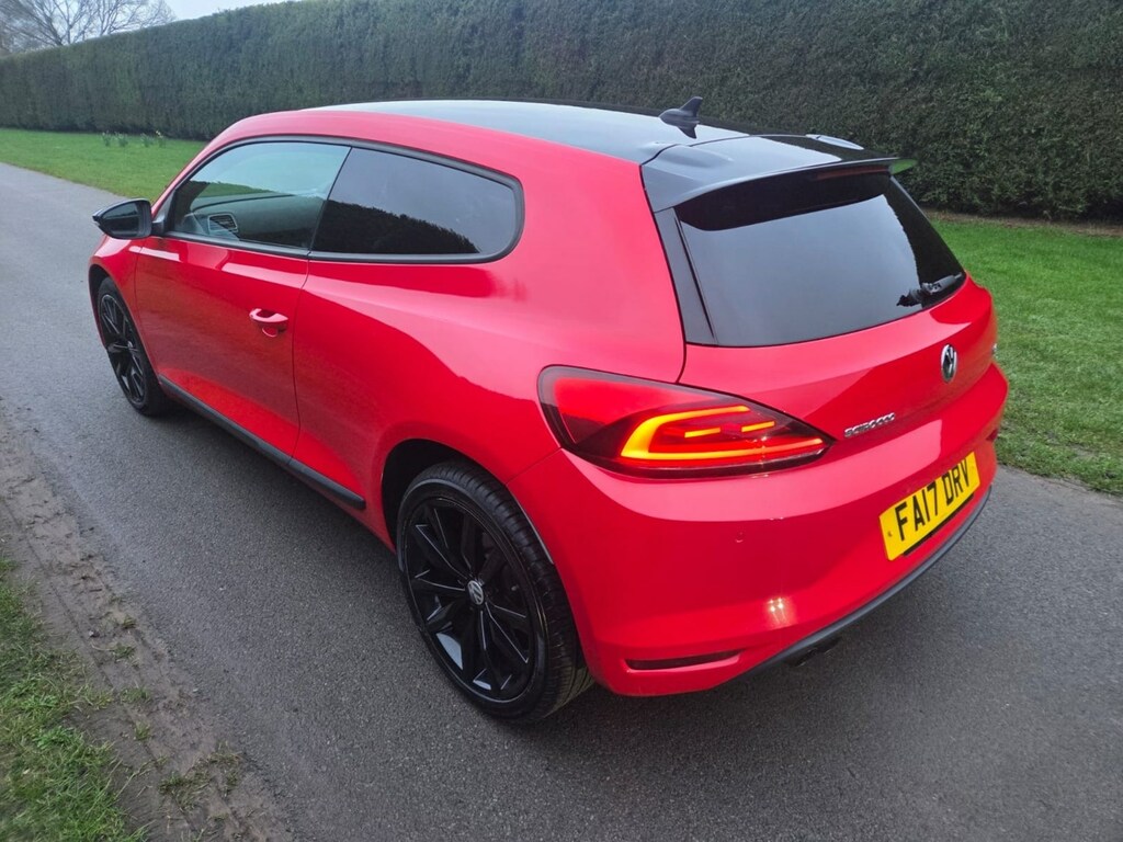 Volkswagen Scirocco 1.4 Tsi Bluemotion Tech Gt Black Edition FA17DRV #3