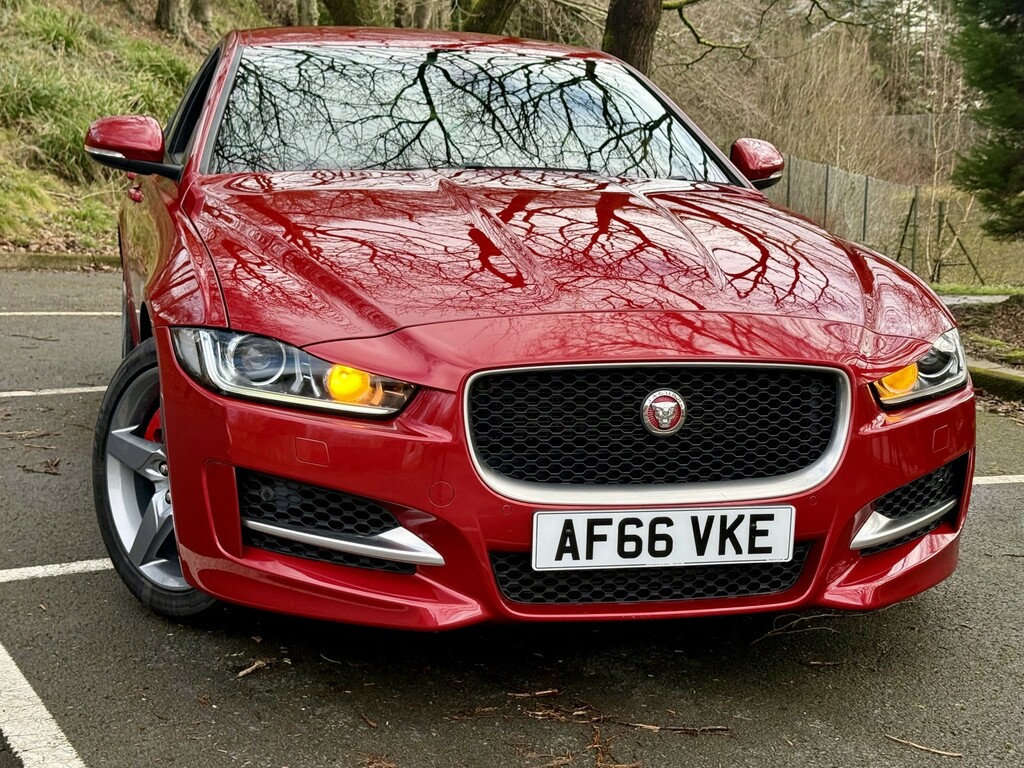 Jaguar XE Saloon 2.0 Gtdir-sport 240Cam-meridian-xenon-fsh AF66VKE Red #3