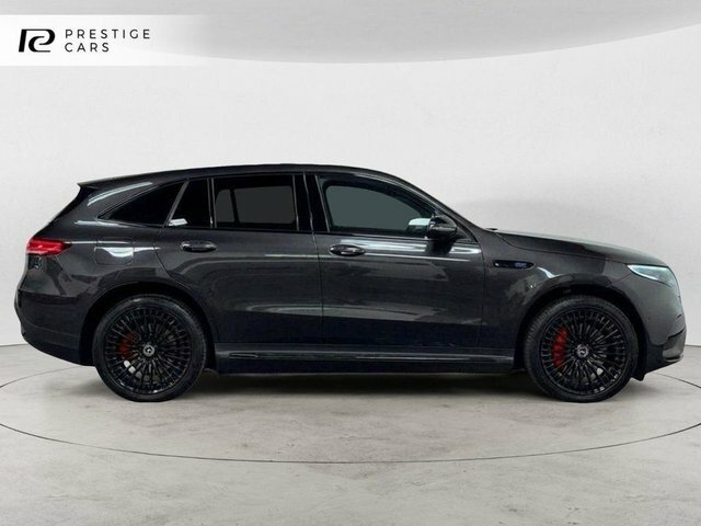 Mercedes-Benz EQC 400 80Kwh Amg Line Black #2