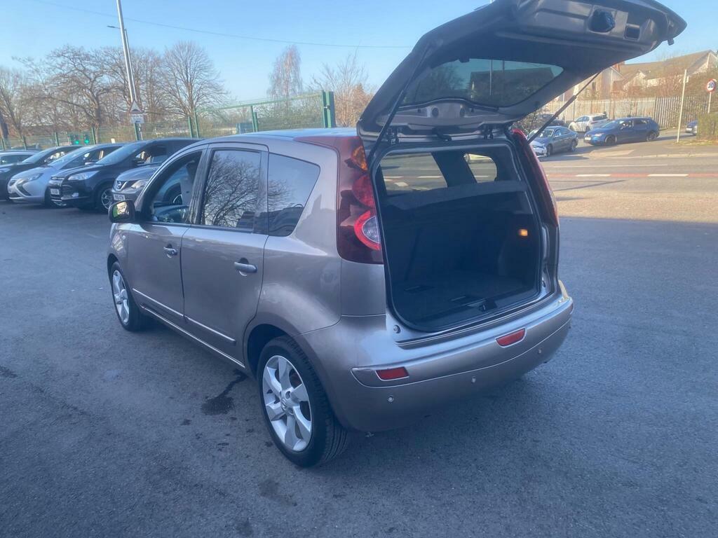 Nissan Note 1.6 16V Tekna Euro 5 Beige #4