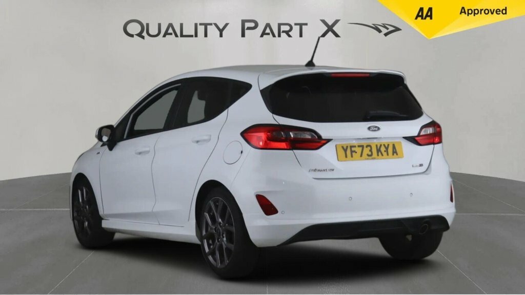 Ford Fiesta Hatchback YF73KYA White #5