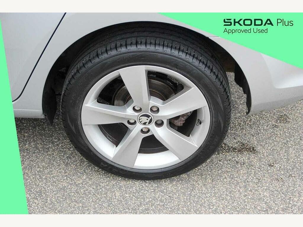 Skoda Rapid 1.0 Tsi 110Ps Se Tech Dsg Spaceback 5-Dr Grey #5