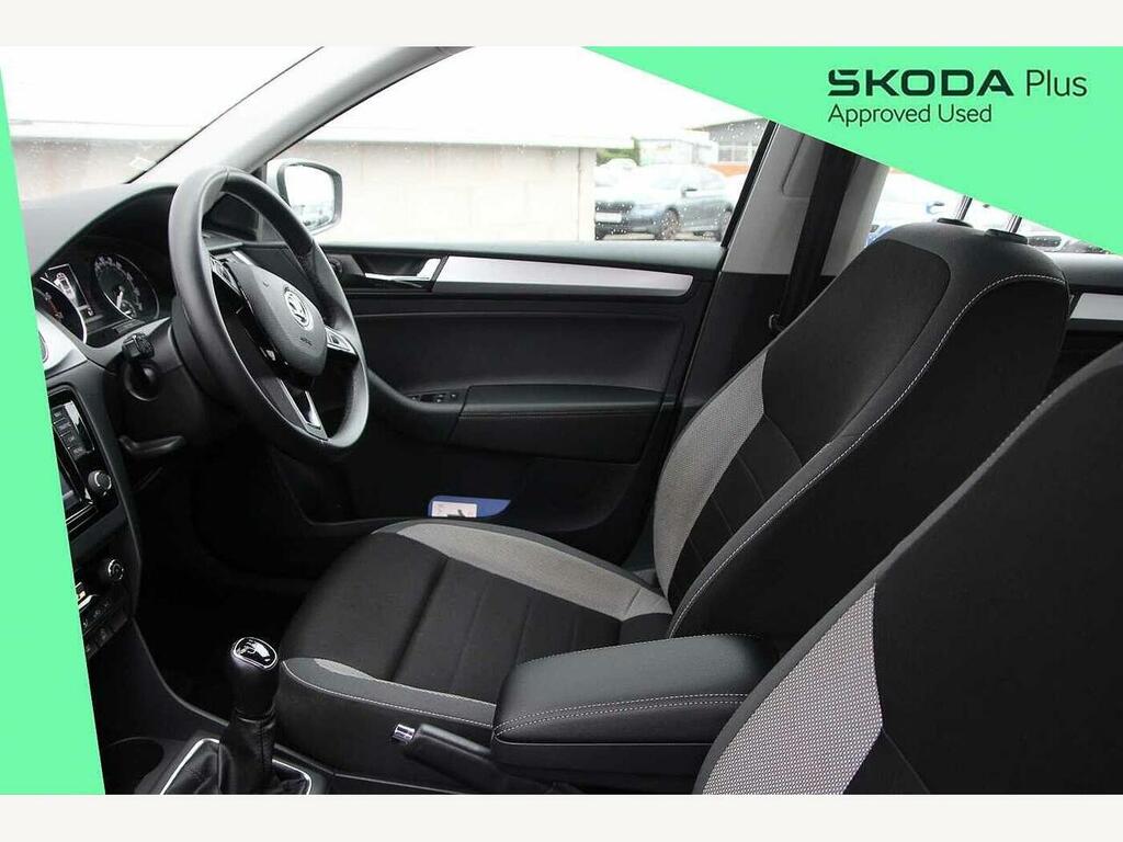 Skoda Rapid 1.0 Tsi 110Ps Se Tech Dsg Spaceback 5-Dr Grey #2