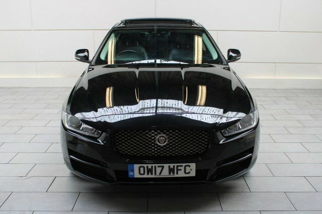 Jaguar XE Saloon OW17WFC Black #2