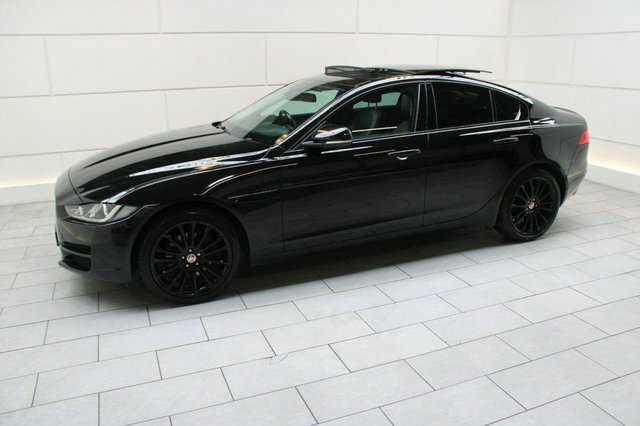 Jaguar XE Saloon OW17WFC Black #6
