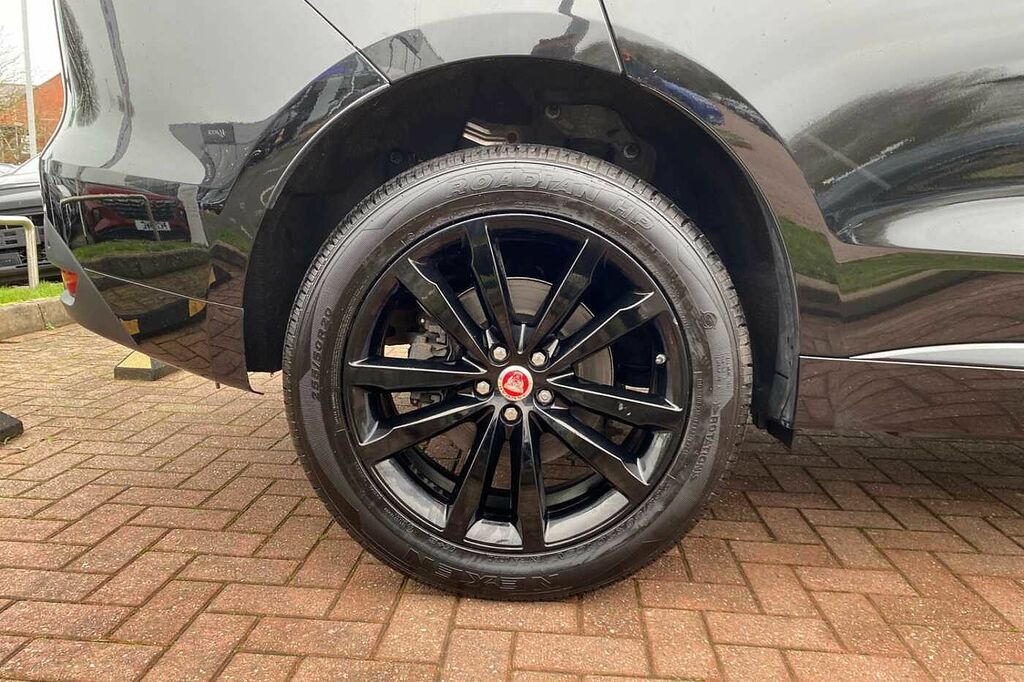 Jaguar F-Pace 2.0D 180 Chequered Flag Awd BV70GHH Black #5