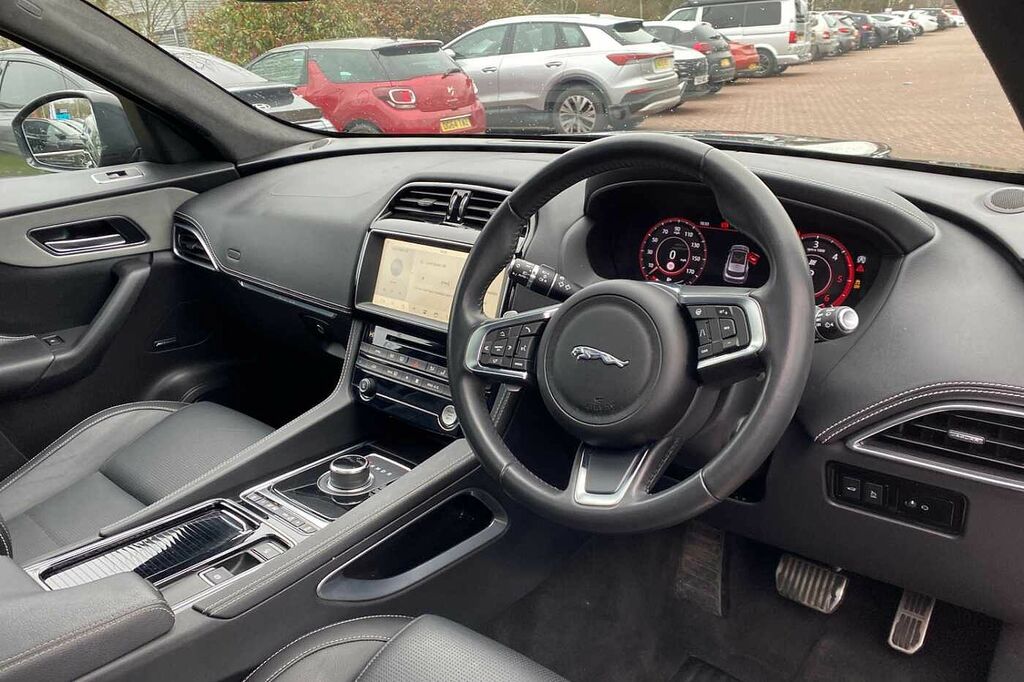 Jaguar F-Pace 2.0D 180 Chequered Flag Awd BV70GHH Black #6