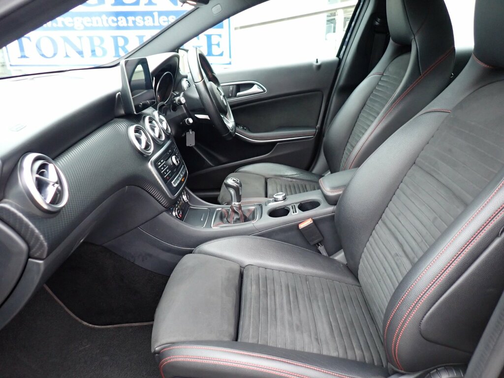 Mercedes-Benz A Class 1.5 A180d Amg Line Hatchback Eur EK67BJJ Black #3
