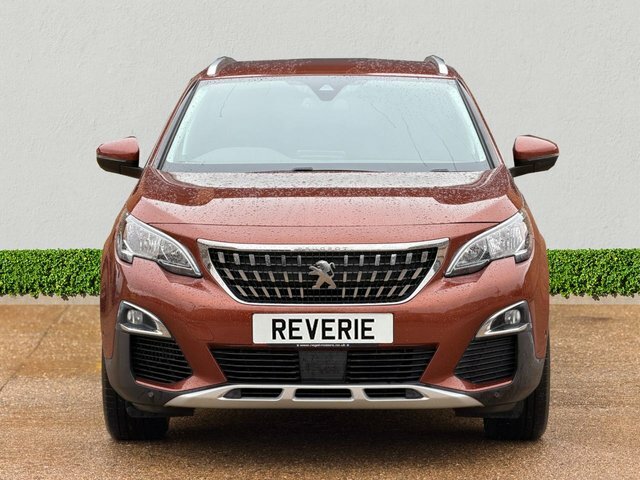 Peugeot 3008 1.2 Puretech Allure Suv Euro 6 Brown #2