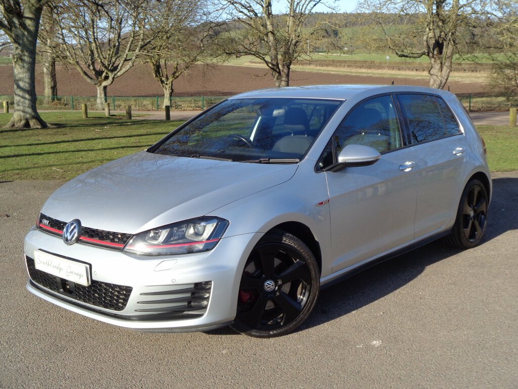 Volkswagen Golf 2.0 Gti Bluemotion Tech 5-Door Dsg GL66SOA Silver #2