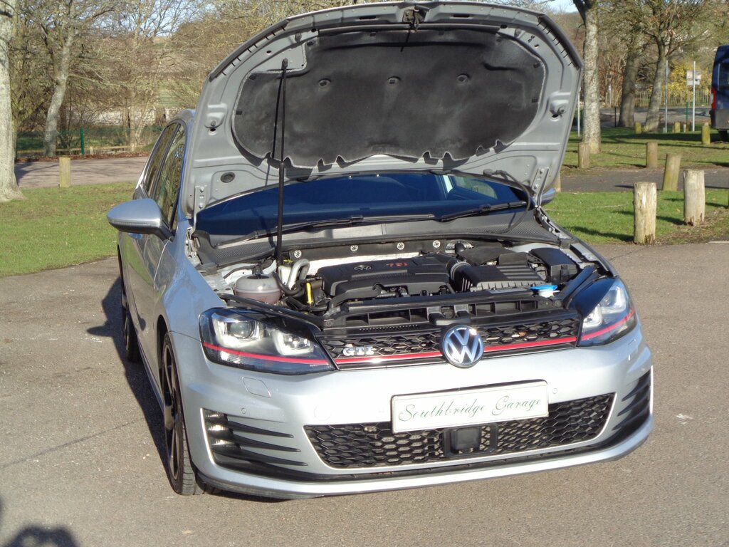 Volkswagen Golf 2.0 Gti Bluemotion Tech 5-Door Dsg GL66SOA Silver #6